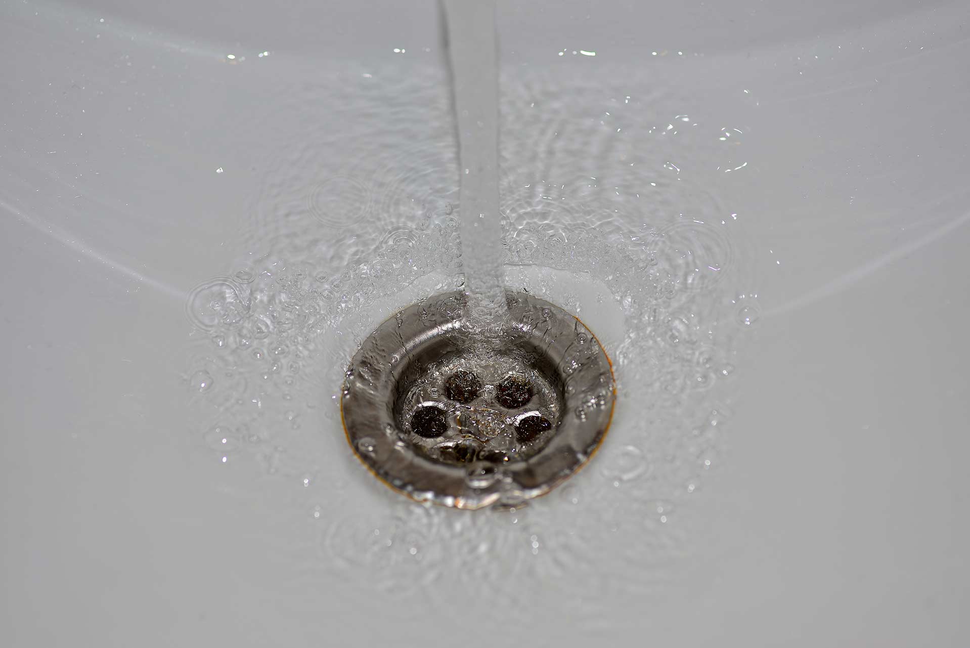 A2B Drains provides services to unblock blocked sinks and drains for properties in Worksop.